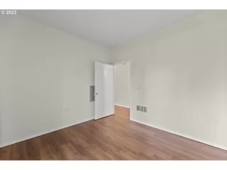 Photo #6: 23004839 Listing 