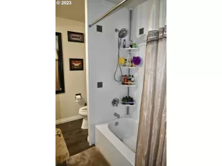 Photo #2: 23004996 Listing