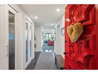 Photo #3: 23007323 Listing