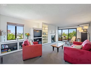 Photo #4: 23007323 Listing