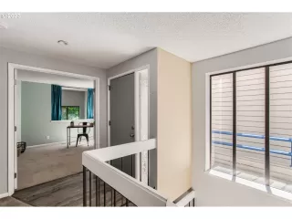 Photo #2: 23009548 Listing