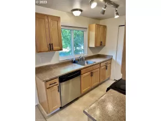 Photo #4: 23009829 Listing 