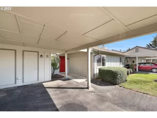 Photo #1: 23010093 Listing