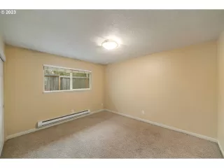 Photo #6: 23011479 Listing