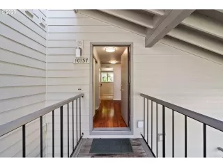 Photo #2: 23013789 Listing 