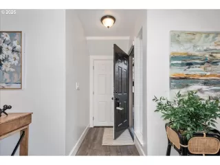 Photo #2: 230157811 Listing