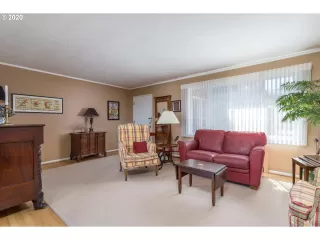 Photo #4: 23016015 Listing