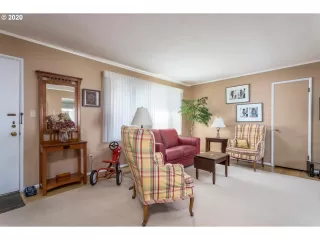 Photo #5: 23016015 Listing