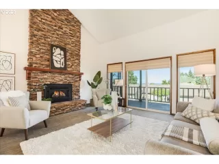 Photo #4: 23016105 Listing