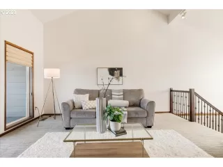 Photo #6: 23016105 Listing