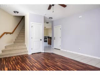 Photo #4: 23017342 Listing