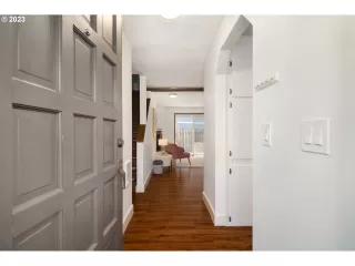 Photo #2: 23017497 Listing 