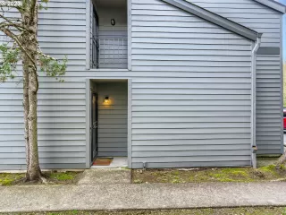 Photo #3: 23019893 Listing