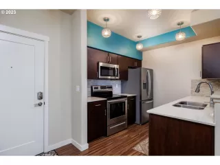 Photo #3: 23019897 Listing 