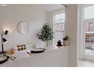 Photo #4: 23020026 Listing