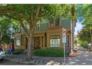 Photo #6: 23022215 Listing