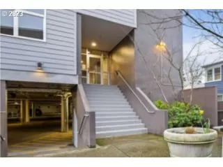 Photo #2: 23022860 Listing 