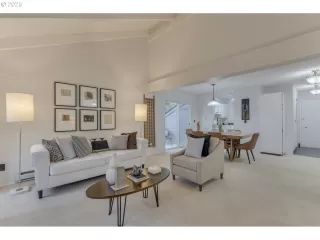 Photo #5: 23023047 Listing