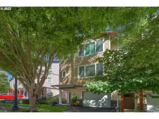 Photo #5: 23023642 Listing