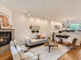 Photo #2: 23024228 Listing