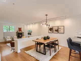 Photo #5: 23024228 Listing