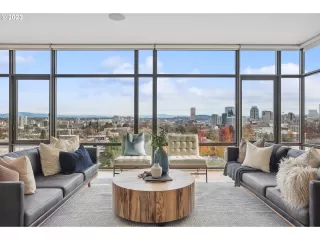 Photo #3: 23024576 Listing