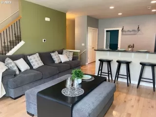 Photo #3: 23026270 Listing