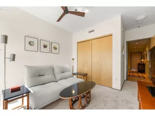 Photo #4: 23026741 Listing 