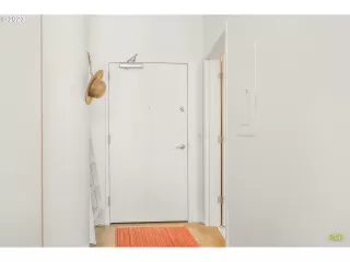 Photo #2: 23027385 Listing 