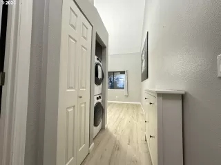 Photo #4: 23027858 Listing