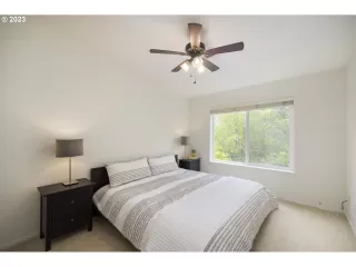 Photo #6: 23029995 Listing