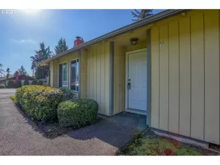 Photo #3: 23030611 Listing