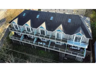 Photo #2: 23031058 Listing