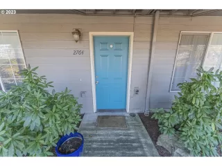 Photo #4: 23031058 Listing