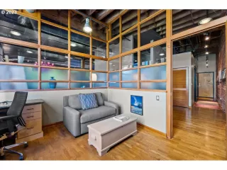 Photo #6: 23031209 Listing 