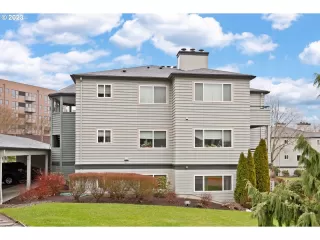 Photo #1: 23032245 Listing