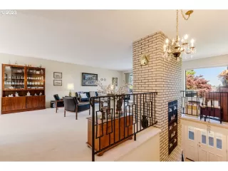 Photo #6: 23032845 Listing 