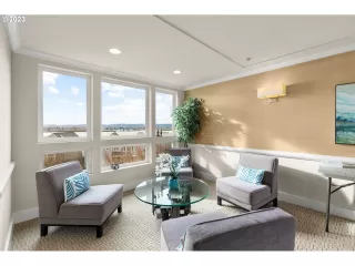 Photo #3: 23032897 Listing 