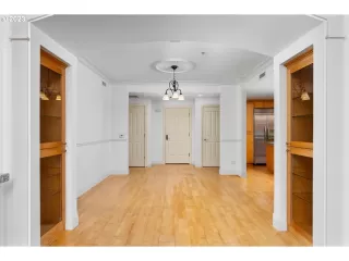 Photo #1: 23035457 Listing