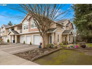 Photo #2: 23035506 Listing