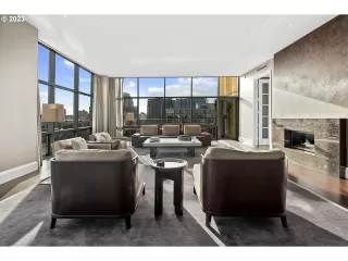 Photo #2: 23036330 Listing 