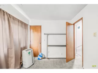 Photo #2: 23036643 Listing