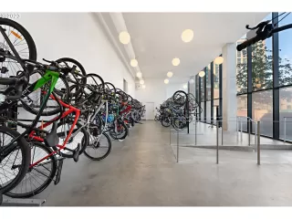 Photo #2: 23037843 Listing 