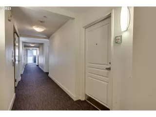 Photo #2: 23038283 Listing