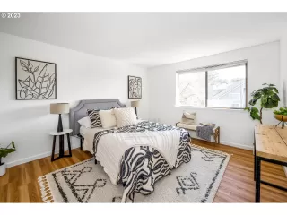 Photo #2: 23040822 Listing 