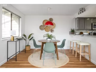 Photo #3: 23040822 Listing 