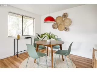 Photo #4: 23040822 Listing 