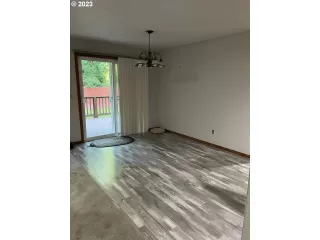 Photo #6: 23042871 Listing 