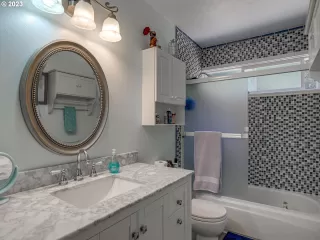 Photo #2: 23044080 Listing 