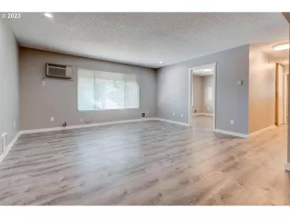 Photo #2: 23044266 Listing 